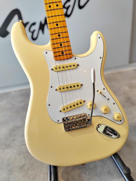 Melepaskan Sihir Voodoo: Fender Jimi Hendrix Stratocaster dalam Olympic White