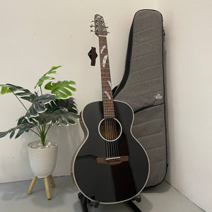 Covenant Guitar FOCUS BLACK 40 inch Solid Top Acoustic Guitar including Soft Case - Black