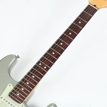 [PREORDER] Fender FSR Collection Hybrid II Stratocaster Electric Guitar, RW FB, Inca Silver