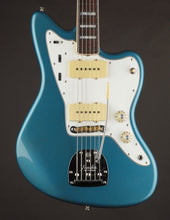 [PREORDER] Fender Custom Shop 1967 Jazzmaster DLX Closet Classic, RW FB, Aged Lake Placid Blue
