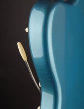 [PREORDER] Fender Custom Shop 1967 Jazzmaster DLX Closet Classic, RW FB, Aged Lake Placid Blue
