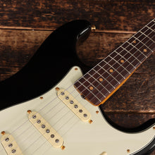 [PREORDER] Fender FSR American Vintage II 61 Stratocaster Electric Guitar, RW FB, Black