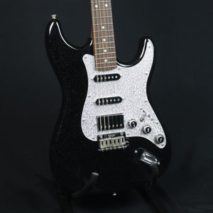 SQOE SEST700, Glitter Super Stratocaster HSS Electric Guitar with Alter Switch - Black ( SEST / SEST-700 / ST 700 )