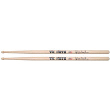 Vic Firth SAT2 Signature Series, Ahmir “Questlove” Thompson Natural Drumsticks