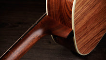 [PREORDER] Taylor Gold Label 814e Acoustic-Electric Guitar w/Case, Natural