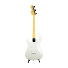 [PREORDER] Fender FSR Collection Traditional Late 60s Stratocaster Guitar, Maple FB, Olympic White
