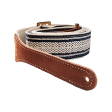 [PREORDER] Taylor 2Inch Academy Jacquard Leather Guitar Strap w/Amber Buckle, White/Brown