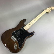 [PREORDER] Fender FSR Collection Traditional 70s Stratocaster Electric Guitar, Maple FB, Walnut