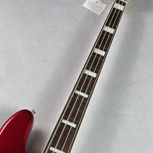 [PREORDER] Fender Japan Traditional 70s Jazz Bass Guitar, RW FB, Candy Apple Red