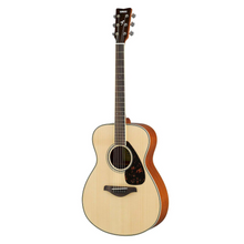 Yamaha FS820 Concert Acoustic Guitar w/FREE Gator GB-4G Acoustic Guitar Bag - Natural