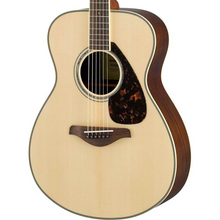 Yamaha FS830 Concert Acoustic Guitar w/FREE Gator GB-4G Acoustic Guitar Bag - Natural