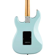 Fender Player HSS Stratocaster Electric Guitar, Maple FB, Sonic Blue