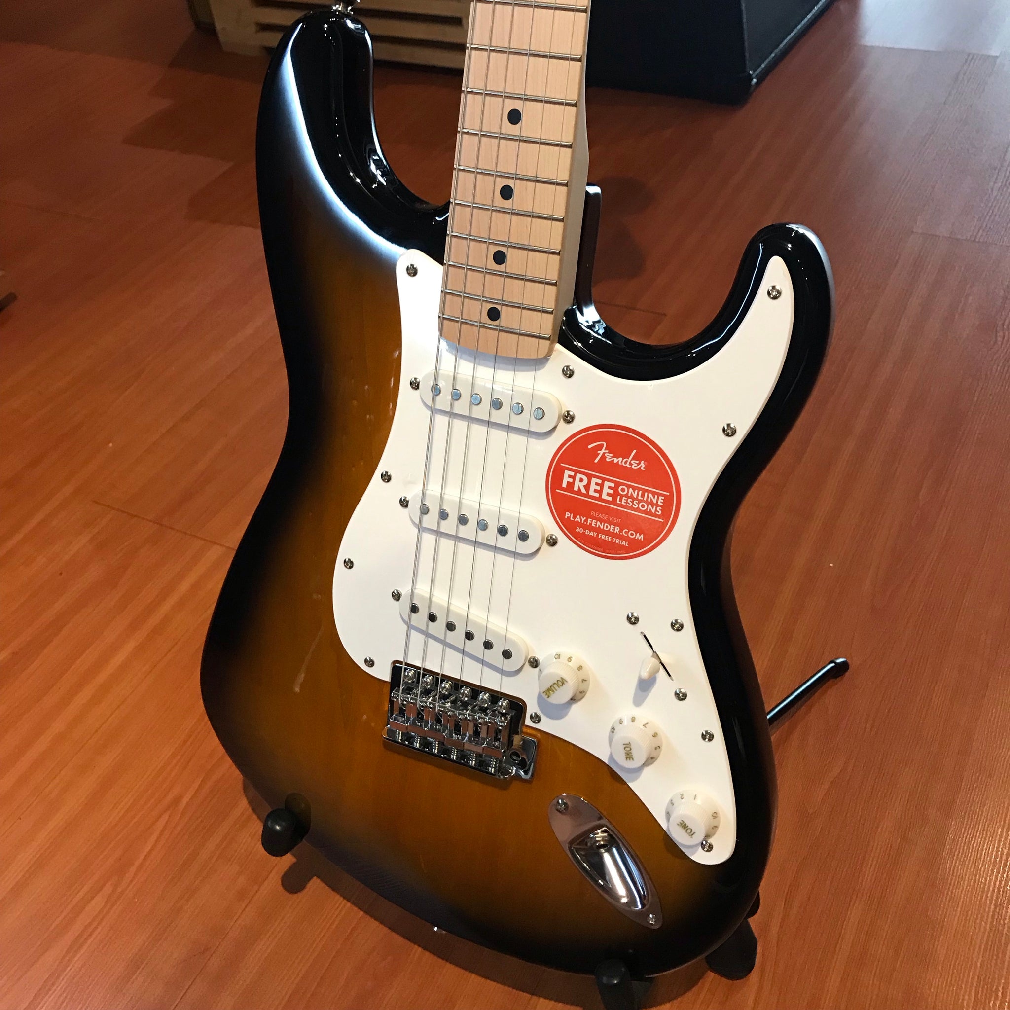 Fender Squier Affinity Stratocaster 2TS 2 Tone Sunburst Electric