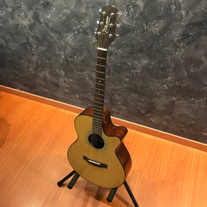 Takamine ED10CN Acoustic Guitar