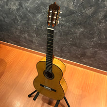 Vincente Carrillos Blanca Classical Guitar