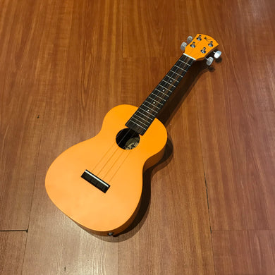 Seventon E Ukulele