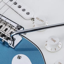 [PREORDER 2 WEEKS] Fender Limited Edition Player Stratocaster Electric Guitar, Maple FB, Lake Placid Blue