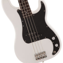 [PREORDER 2 WEEKS] Fender Japan Traditional II 70s Precision Bass Guitar, RW FB, Arctic White